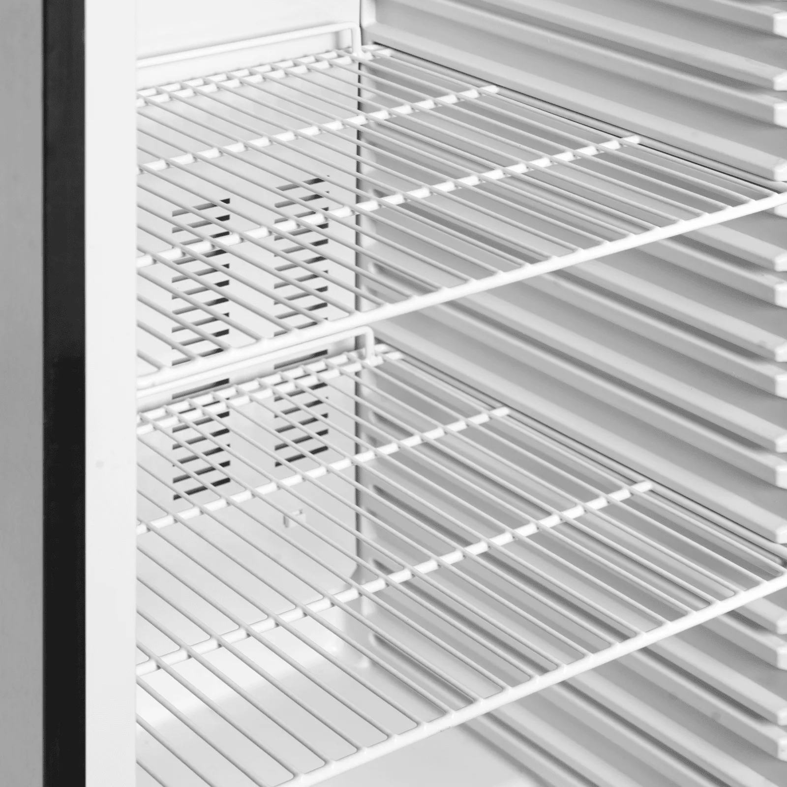 UF400VSG Glass Door Display Freezer - Image 4