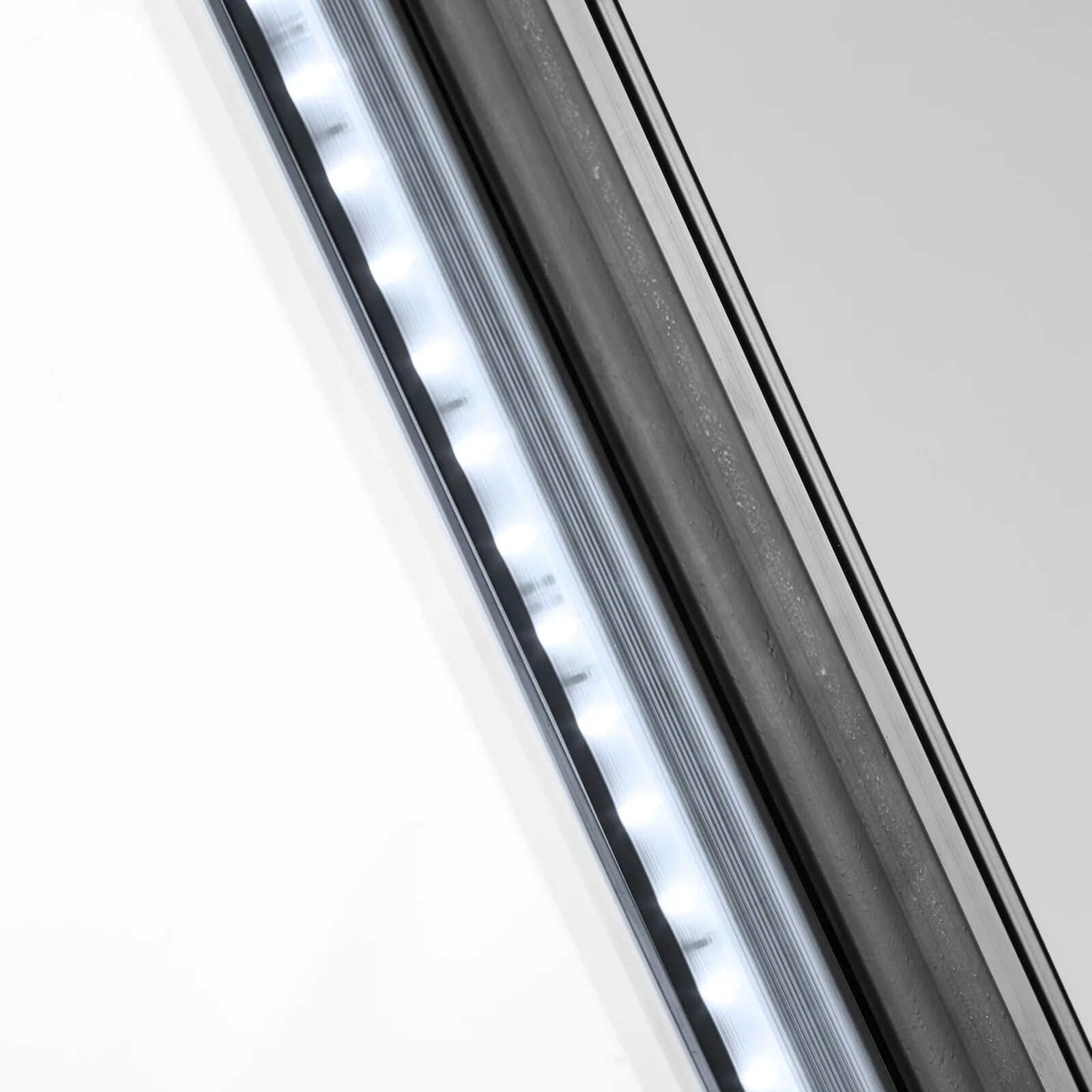 LGC7500 Glass Door Merchandiser - Image 2