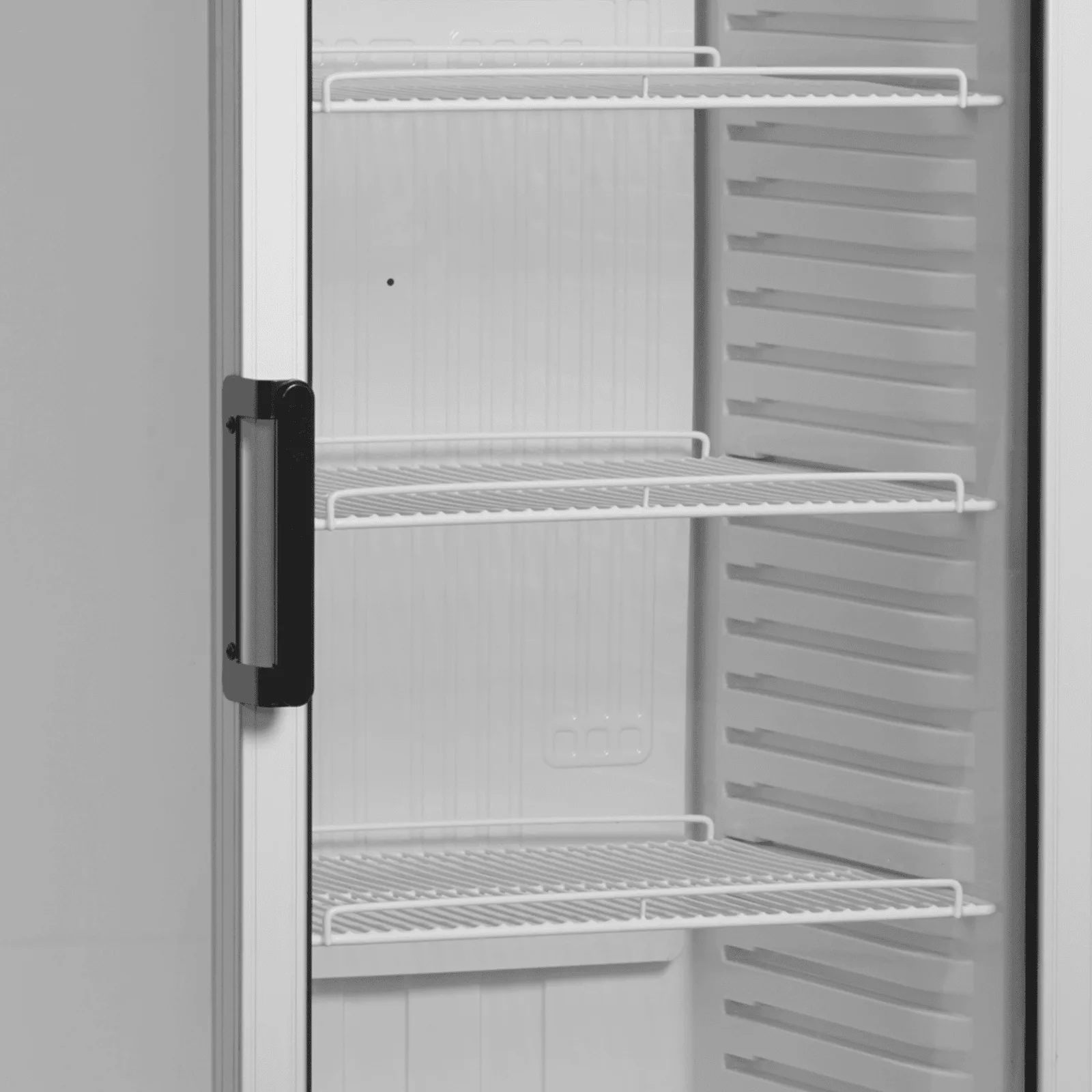 FSC1380 Glass Door Merchandiser - Image 3