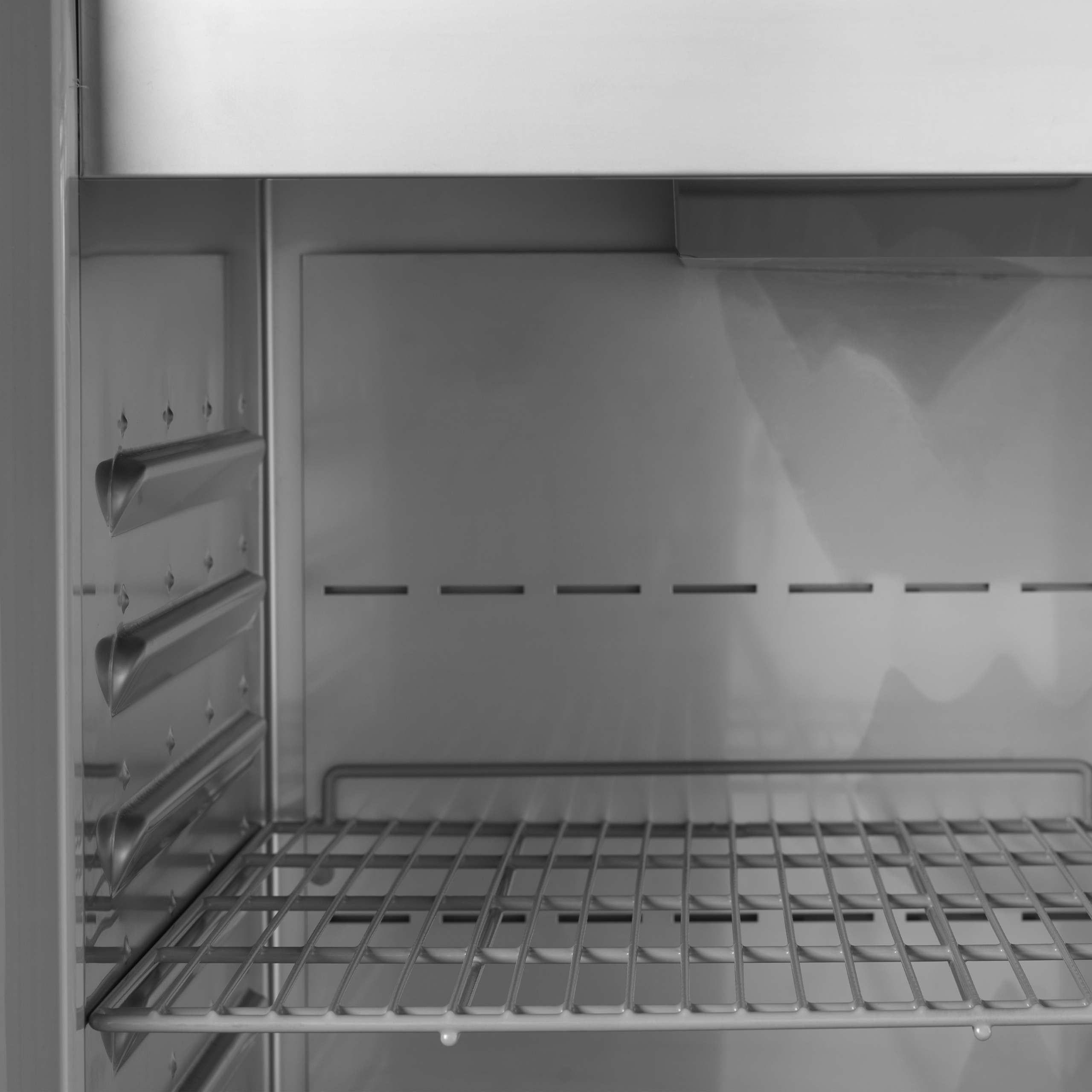 RK1420X1 Gastronorm Solid Door Refrigerator - Image 3