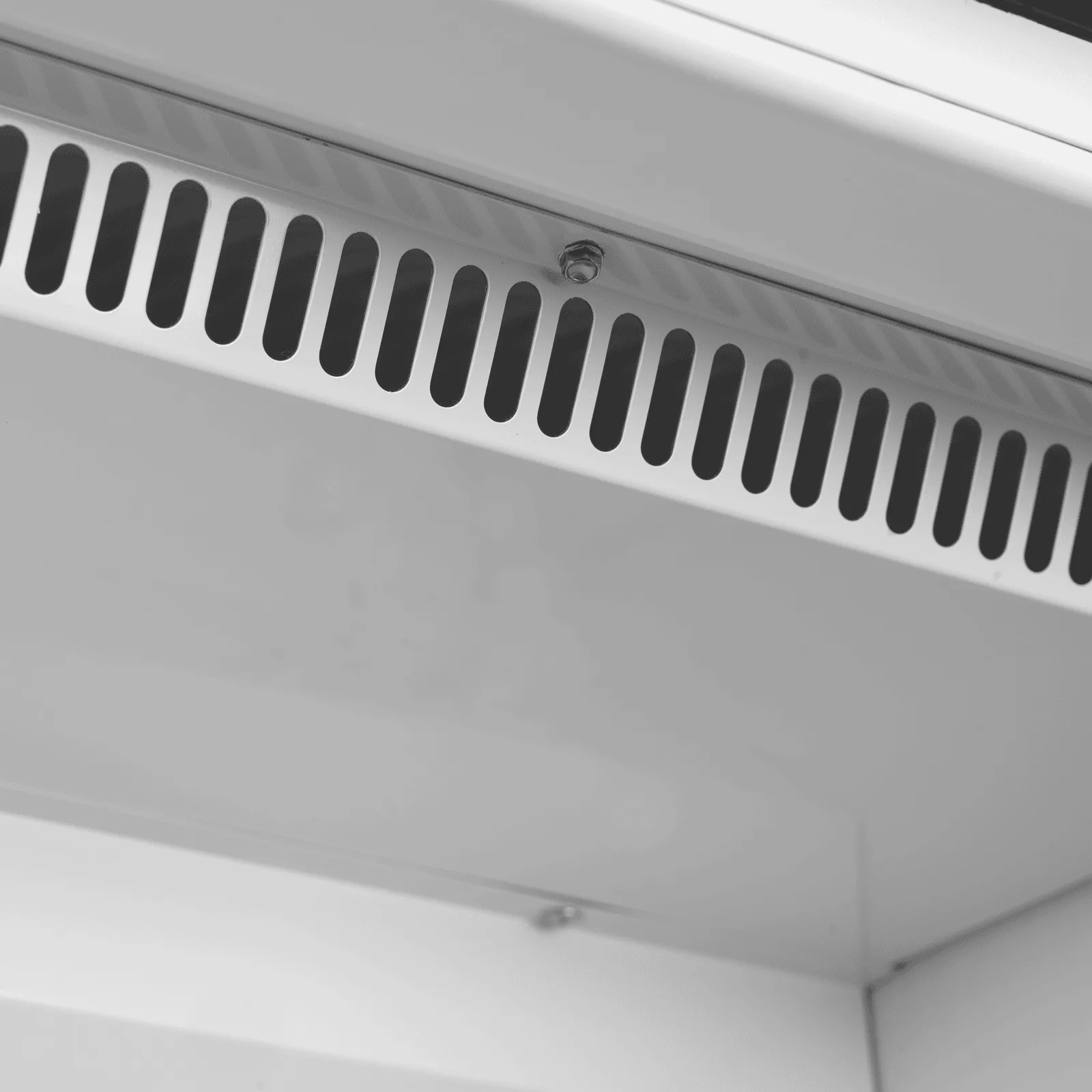 UR200X1 Undercounter Refrigerator - Image 3