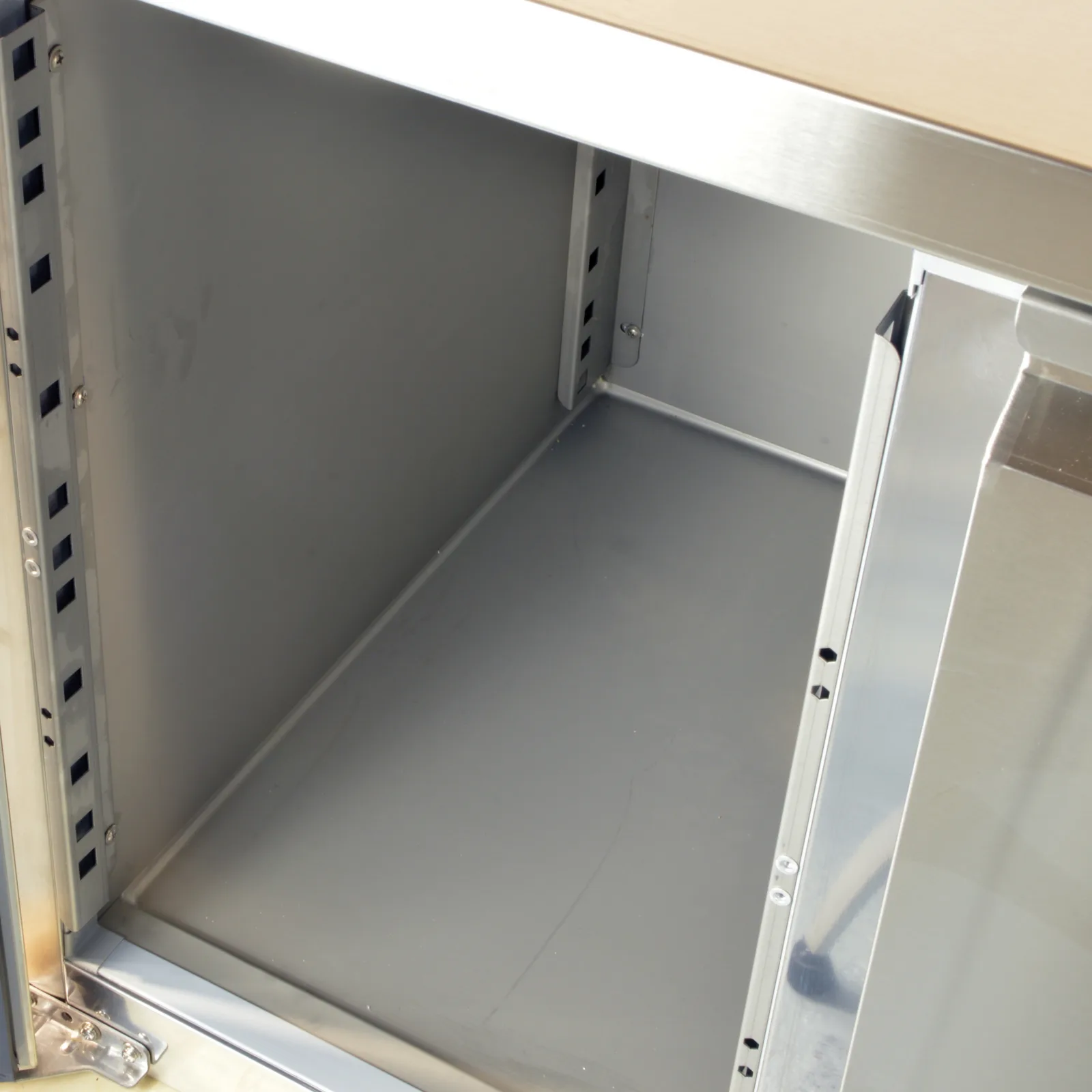 Prodis GRN-C2R Professional Two Door Stainless Steel Counter Fridge - Image 2