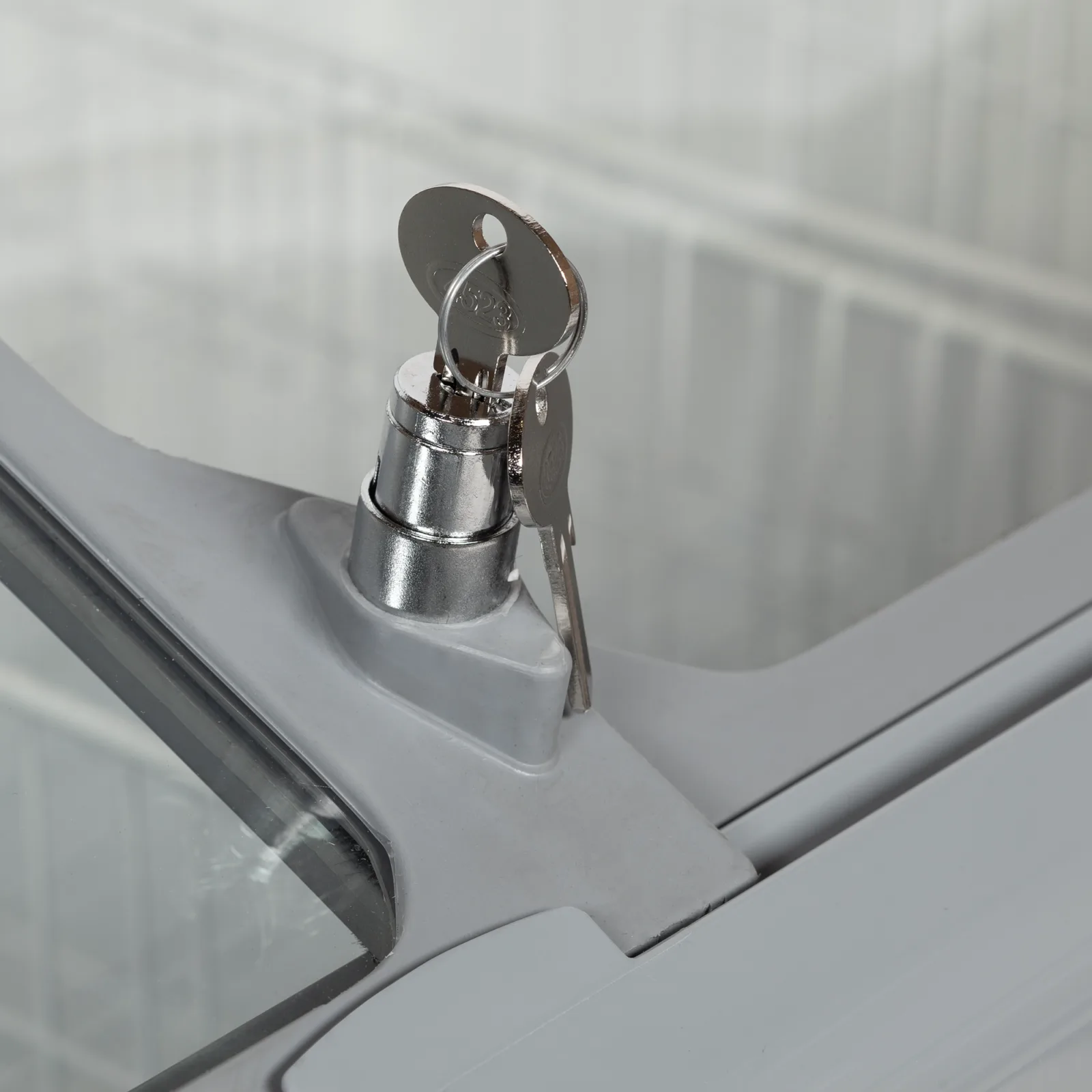 NIC302SCEB Ice Cream Freezer - Image 4