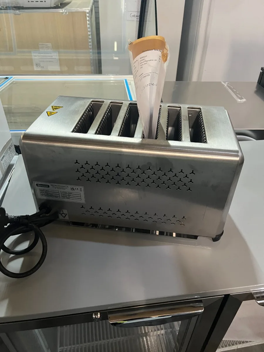 GRADED - 6 Slot Toaster