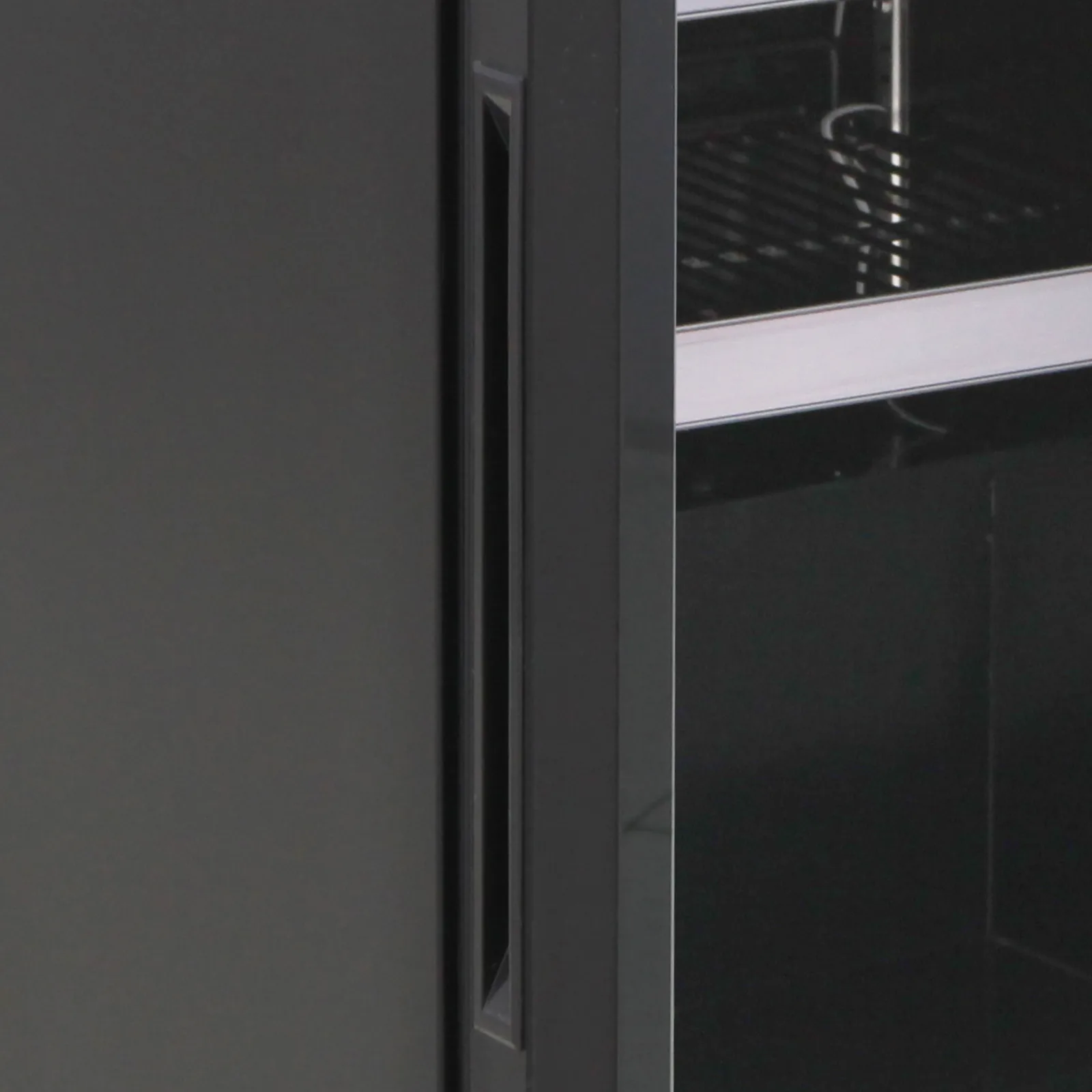 UDB-F500V-BB1 Glass Door Display Freezer - Image 2